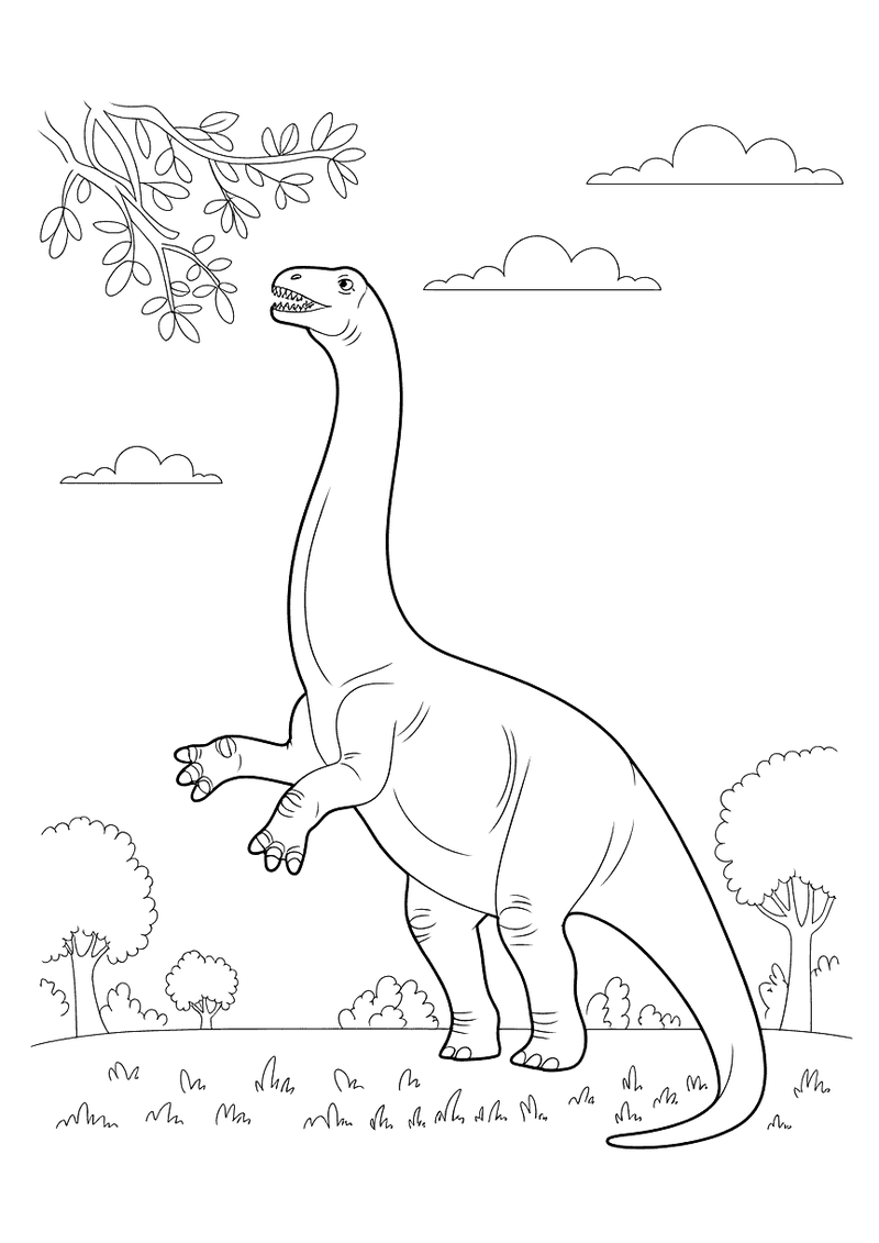 Kleurplaat van een brachiosaurus die in een open landschap met bomen en wolken zijn lange nek omhoogstrekt om bladeren v